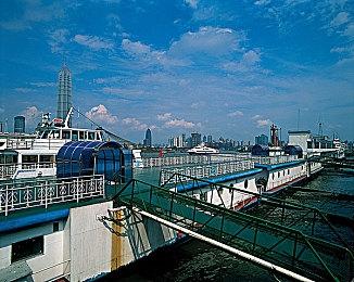 《斯普拉遁3》限定版NS OLED主机上架美国亚马逊